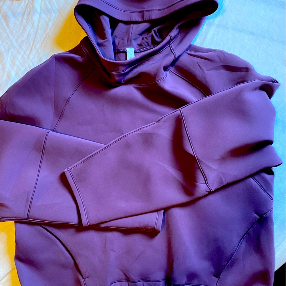Lululemon air wrap hoodie